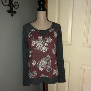 🌸 Nollie Sz M Terry Cotton Floral Crew🌸